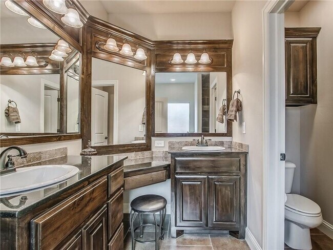Building Photo - Lone Oak Lakes - Deer Creek Schools - 3 Bed | 2.5 Bath | 3 Car Garage | Bonus Room | Storm Shelte...