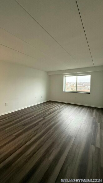 Building Photo - 51 Hill Rd