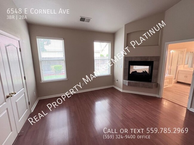 Building Photo - $2,100 Shields & Armstrong, 3 bedroom - E ...