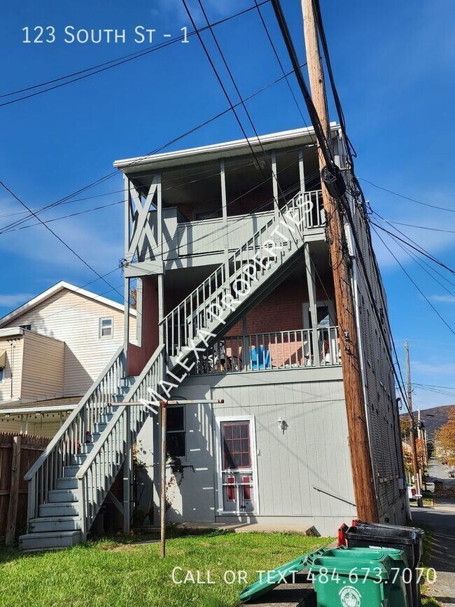 Building Photo - 123 South St