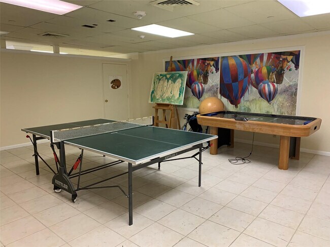 Building Photo - 4101 N Ocean Blvd