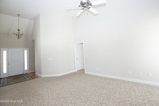 Building Photo - 102 Newington Way