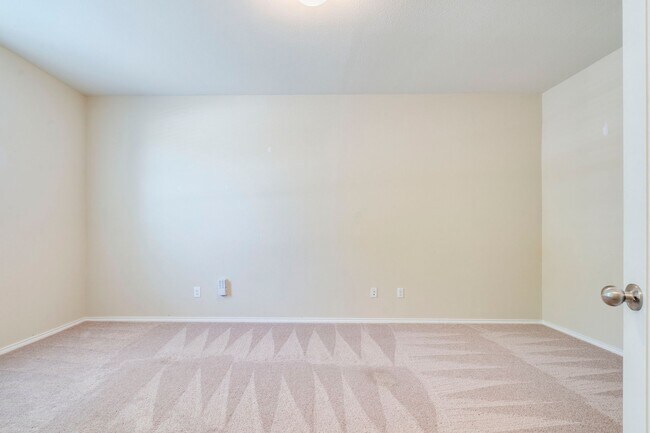 Building Photo - 141 Marcheeta Way