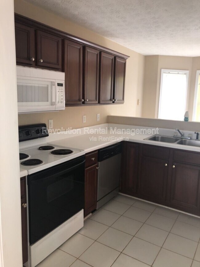 Building Photo - 2489 Tolliver Dr