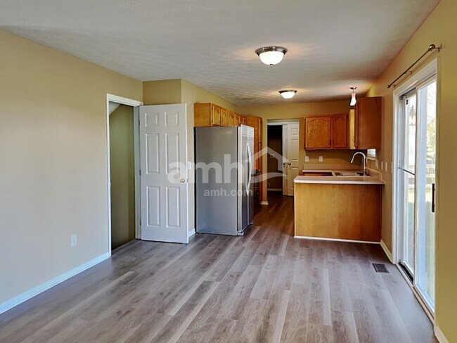 Building Photo - 368 Locust Forge Ln