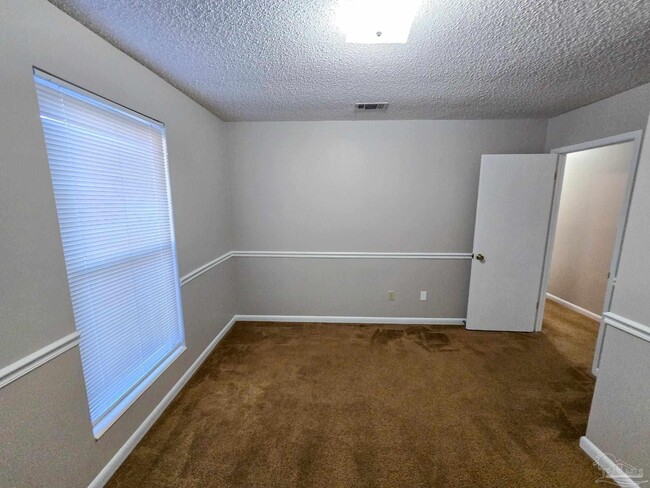 Building Photo - 1109 Sussex Ln