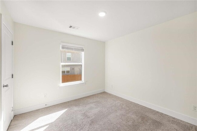 Building Photo - 7673 Squire Ct