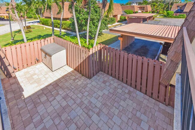 Building Photo - 11 Atrium Cir