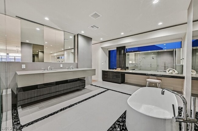 Building Photo - 807 Magnum Cliff Ct
