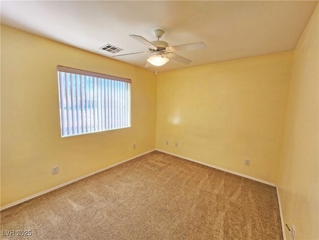 Building Photo - 960 Lone Pine Rd