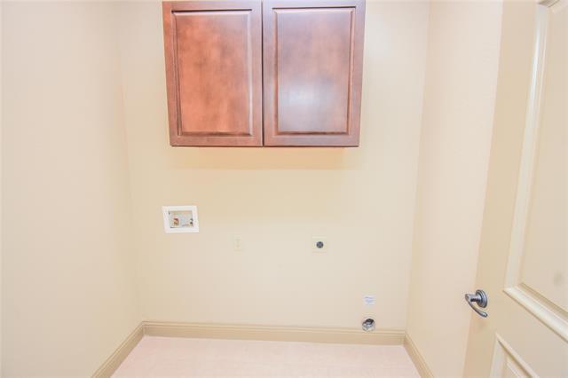 Building Photo - 2801 Wexford Dr