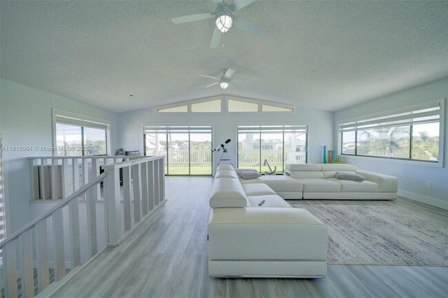 Building Photo - 2 Snipe Rd