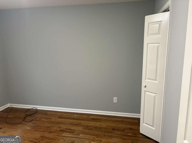 Building Photo - 5045 Bayberry Ct