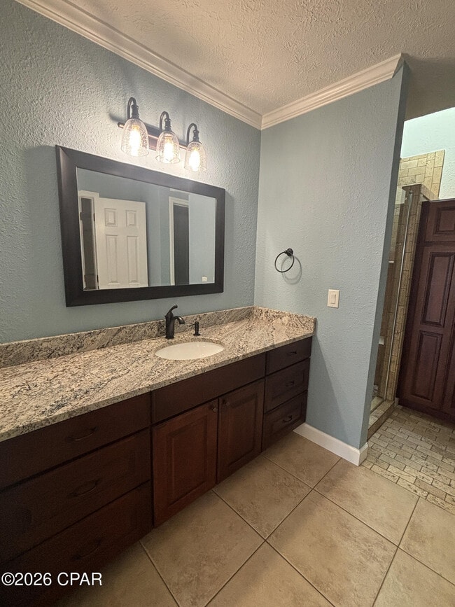 Building Photo - 7312 Rodgers Dr