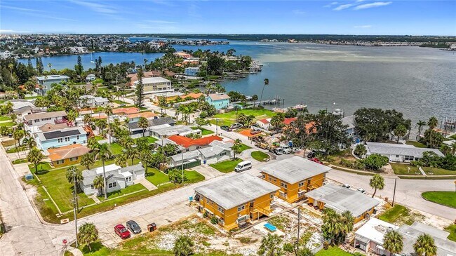 Building Photo - 101 154th Ave