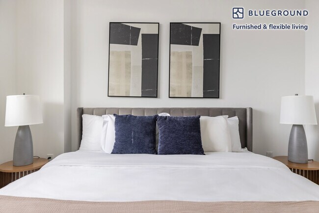 Building Photo - 1501 SW 37th Ave