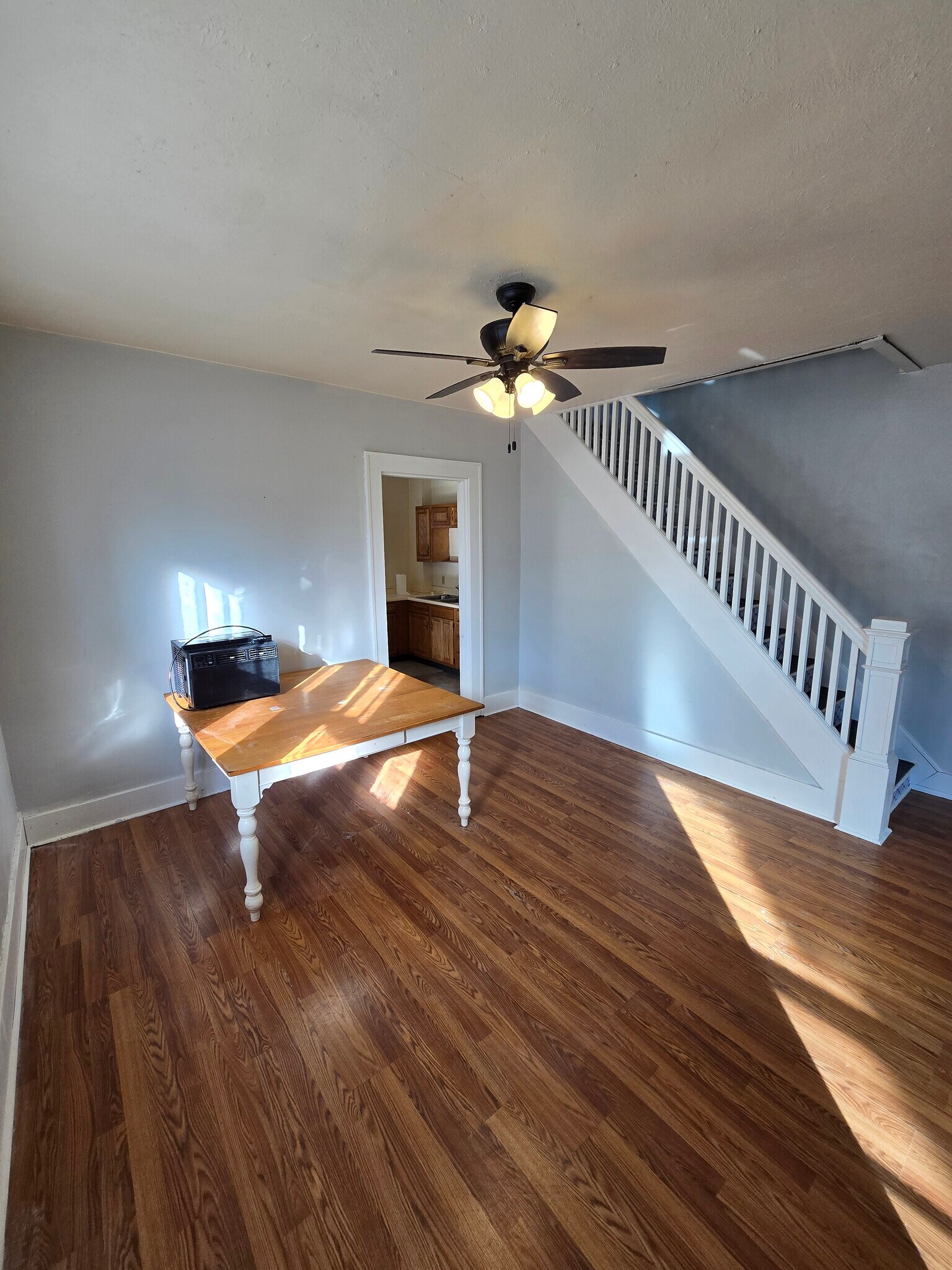 Building Photo - 208 Pike St