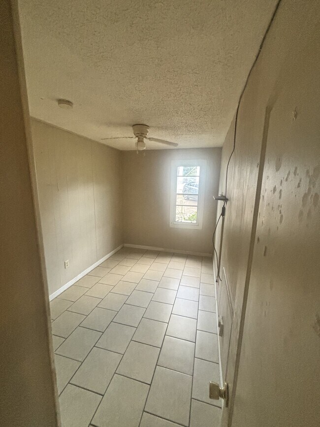 Building Photo - 117 Penro Dr