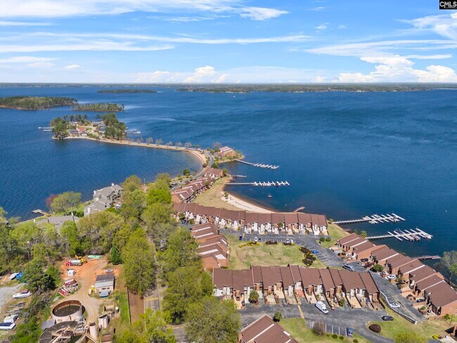 Building Photo - 1 Low Hill Ln