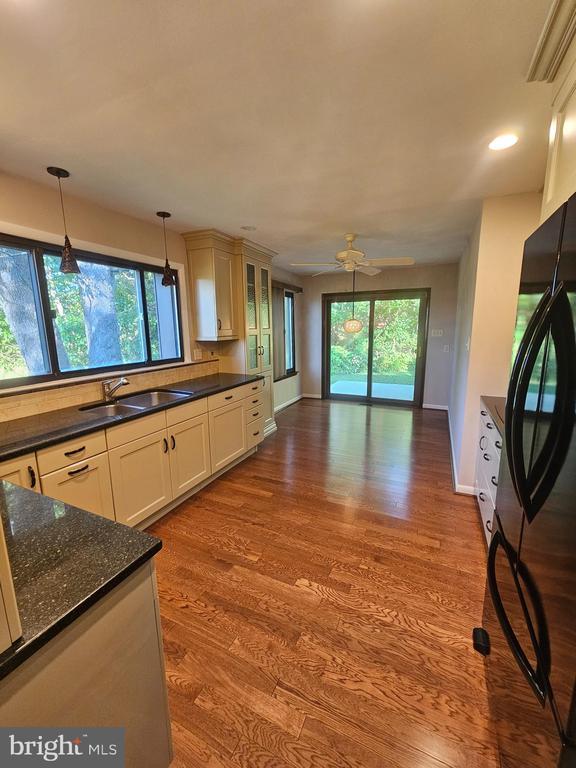 Building Photo - 3435 Pebble Beach Dr