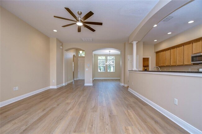 Building Photo - 3341 Grassglen Pl