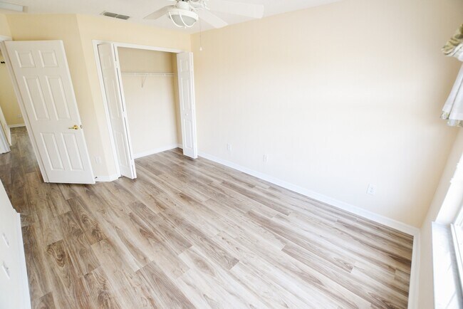 Building Photo - 1224 Travertine Terrace