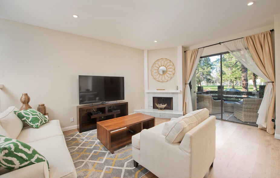 Building Photo - 21820 Marylee St