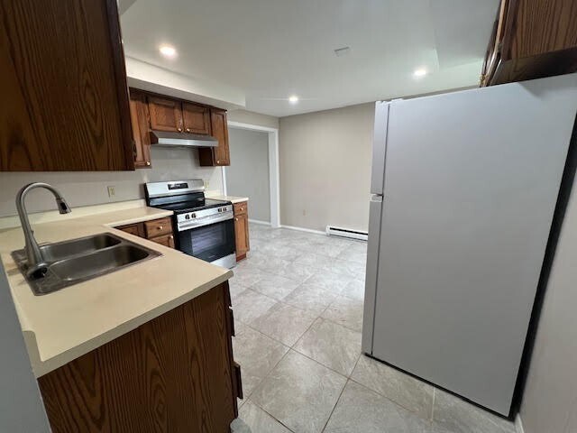 Building Photo - 823 Martin St