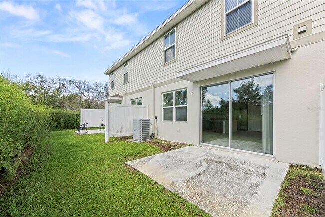 Building Photo - 6321 Tillandsia Pl
