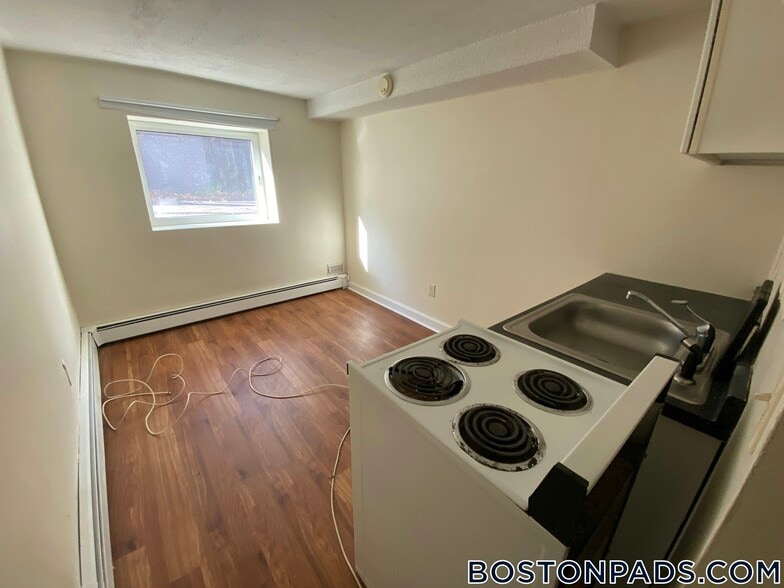 Building Photo - 51 S Huntington Ave