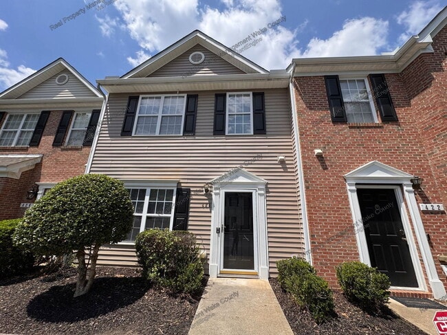 Building Photo - 424 Alero Rd
