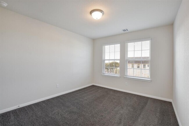 Building Photo - 304 Delaware Mountains Ter