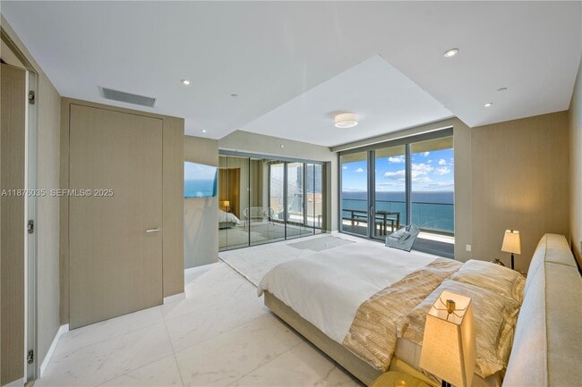 Building Photo - 18975 Collins Ave