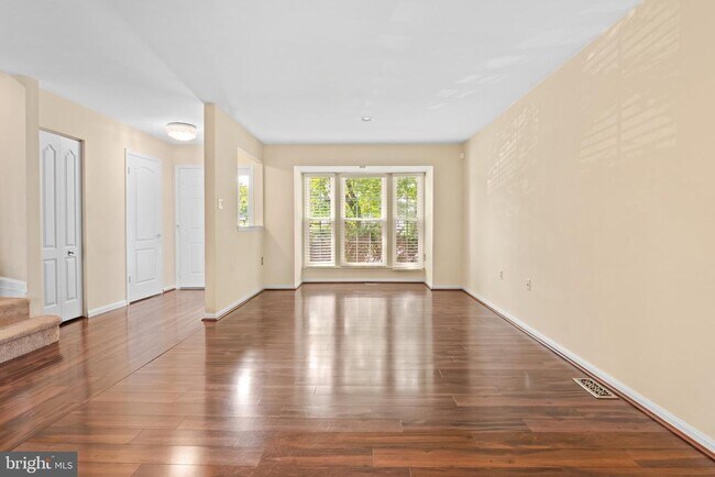 Building Photo - 26 Wessex Ct