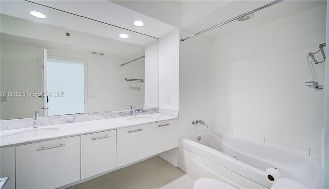 Building Photo - 55 SE 6th St