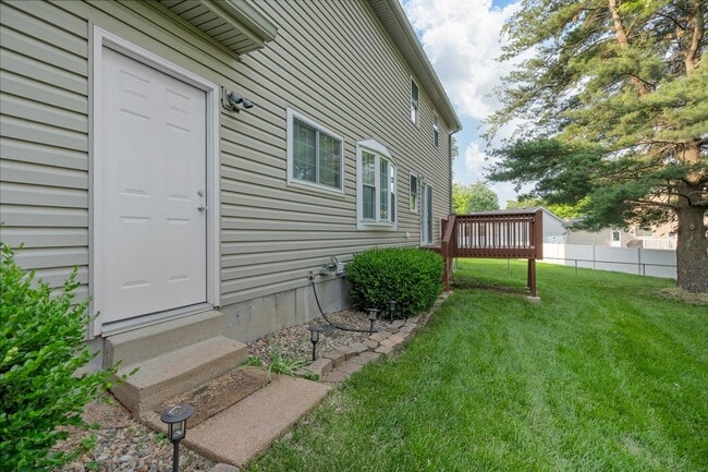 Building Photo - Spacious 4-Bed, 3-Bath Family Home