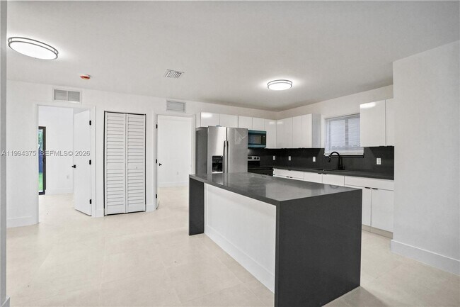 Building Photo - 5821 NW 30th Ave