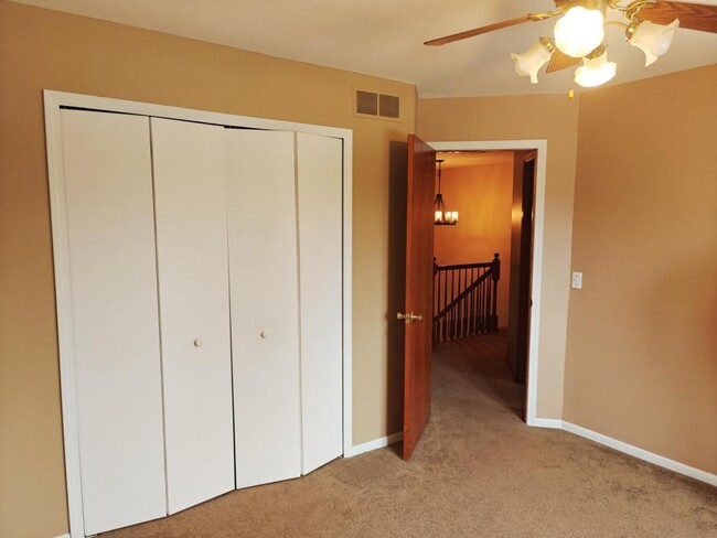 Building Photo - 43782 Nowland Dr