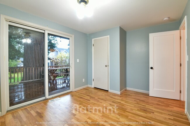 Building Photo - 8839 Densmore Ave N