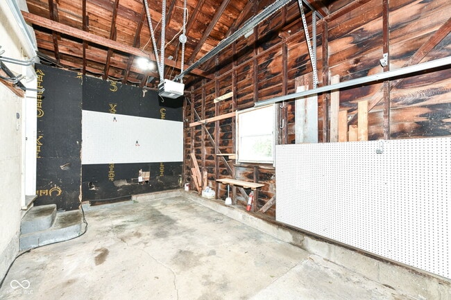 Building Photo - 5301 Evanston Ave
