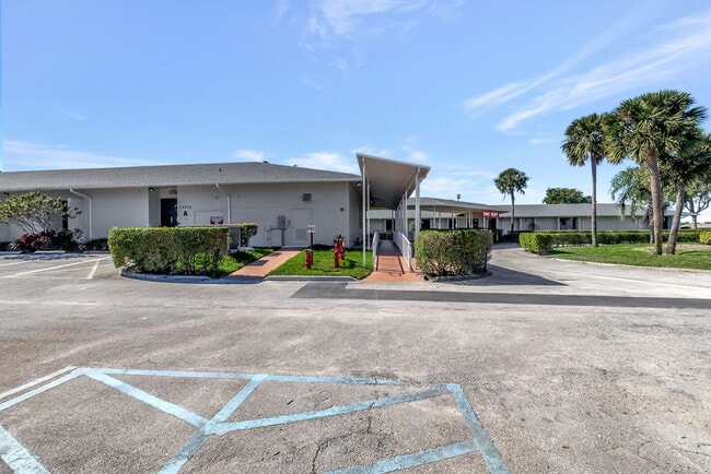 Building Photo - 6078 Dusenburg Rd