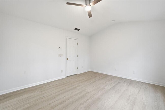 Building Photo - 3349 Lathenview Ct