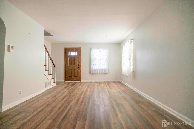 Building Photo - 301 Central Ave