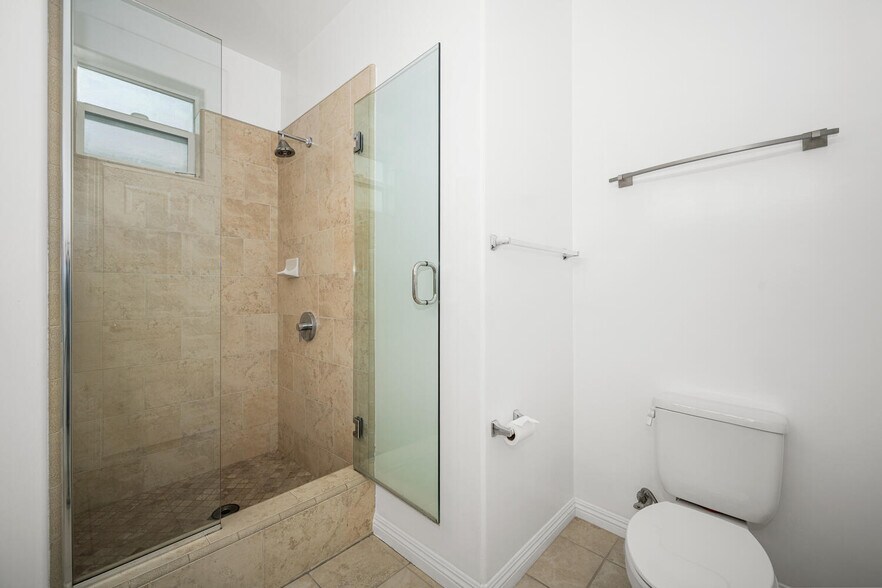 Building Photo - 7403 S Sepulveda Blvd