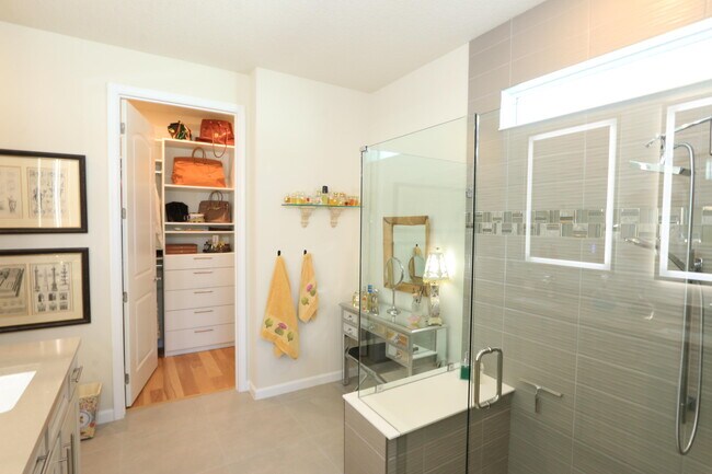 Building Photo - 13412 SW Vermillion Cir