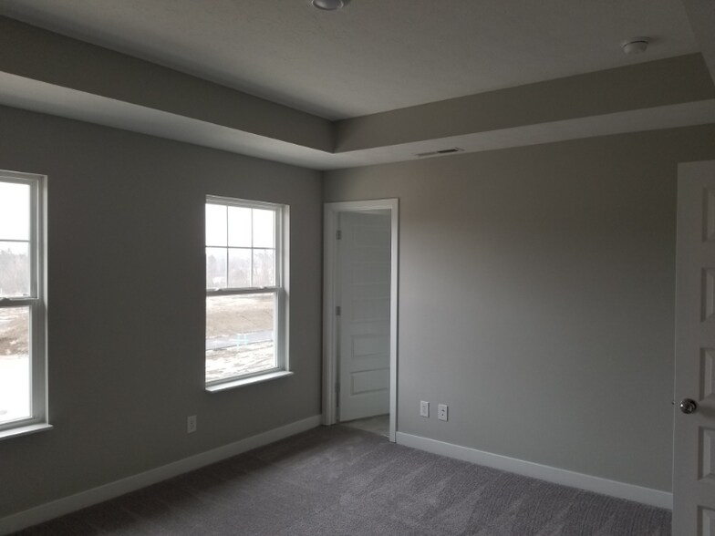 Building Photo - 305 Fairfax Way