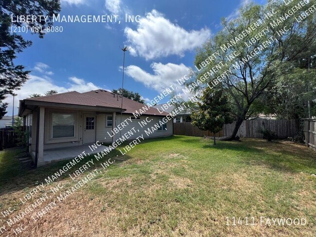Building Photo - Single story home in the gated Heights at ...