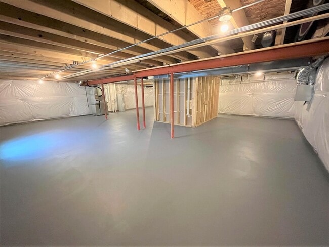 Building Photo - 218 Rhinebeck Wy