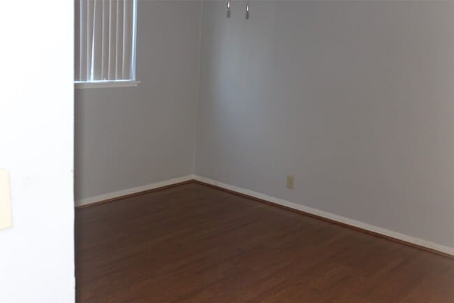 Building Photo - 3911 Bethel Blvd