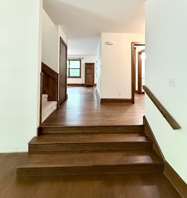 Building Photo - 15 Harvey Pl